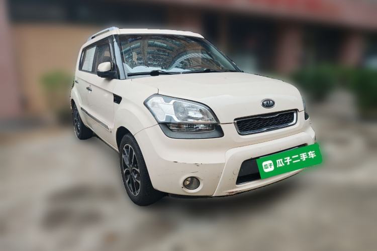 Used Kia Soul 2013 1.6L AT Premium Front Right 45 Deg
