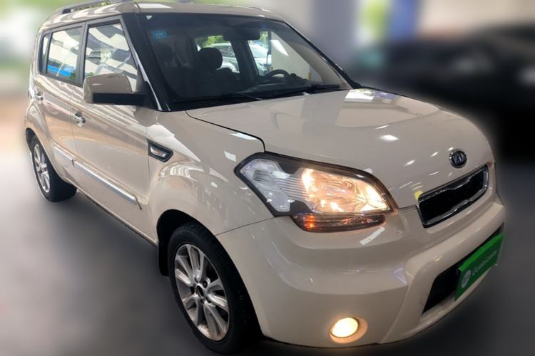 Used Kia Soul 2013 1.6L AT GL Front Right 45 Deg