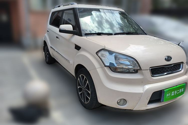 Used Kia Soul 2013 1.6L AT Premium Front Right 45 Deg