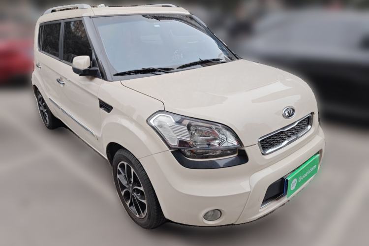 Used Kia Soul 2013 1.6L AT Premium Front Right 45 Deg