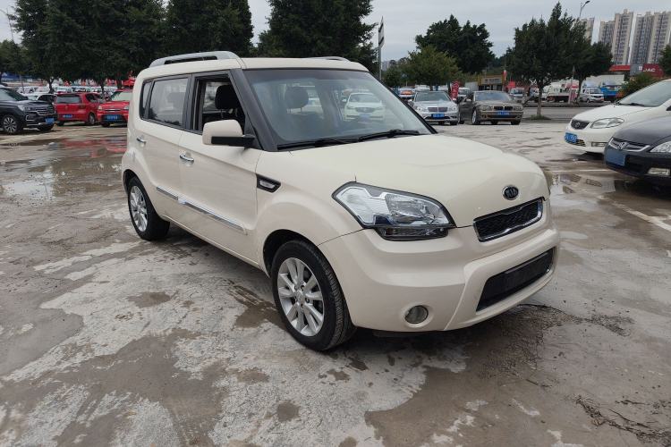 Used Kia Soul 2013 1.6L AT GL Front Right 45 Deg