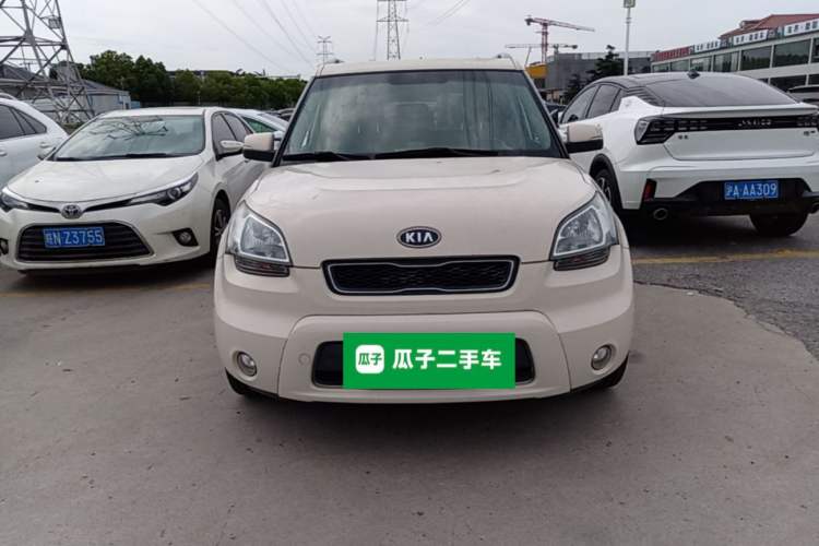 Used Kia Soul 2013 1.6L AT Premium Front