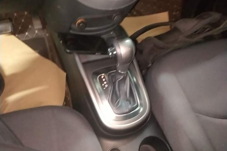 Used Kia Soul 2013 1.6L AT GL Gear Lever