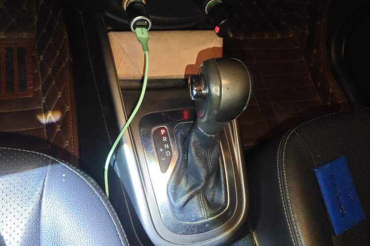 Used Kia Soul 2013 1.6L AT GL Gear Lever