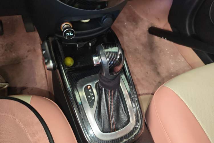Used Kia Soul 2013 1.6L AT GL Gear Lever