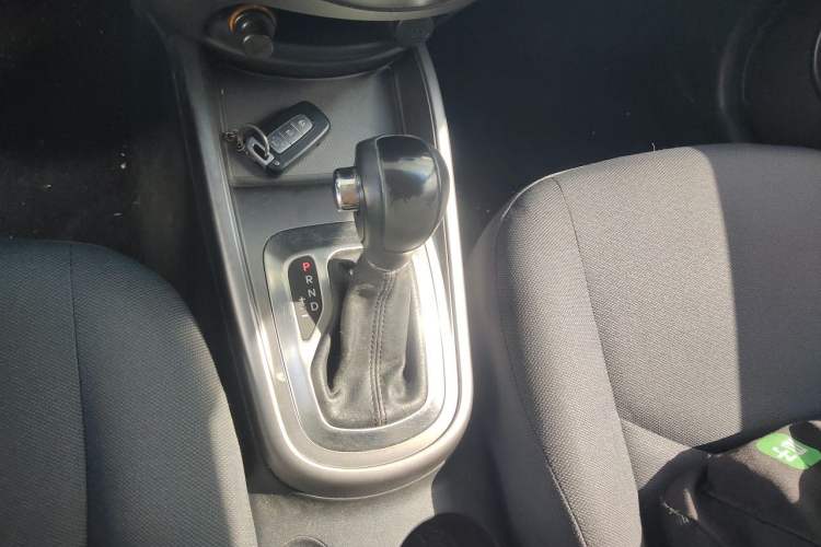 Used Kia Soul 2013 1.6L AT GL Gear Lever