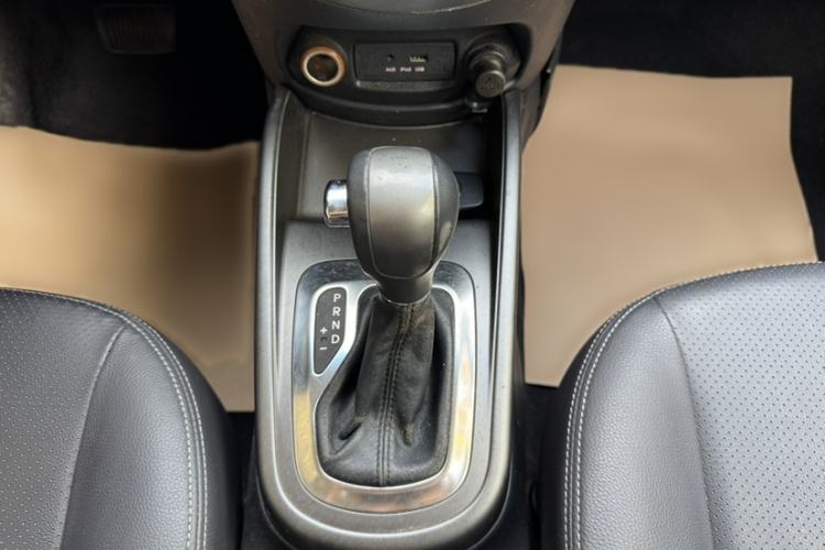 Used Kia Soul 2013 1.6L AT Premium Gear Lever