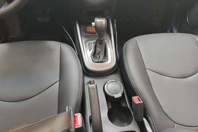 Used Kia Soul 2013 1.6L AT GL Gear Lever