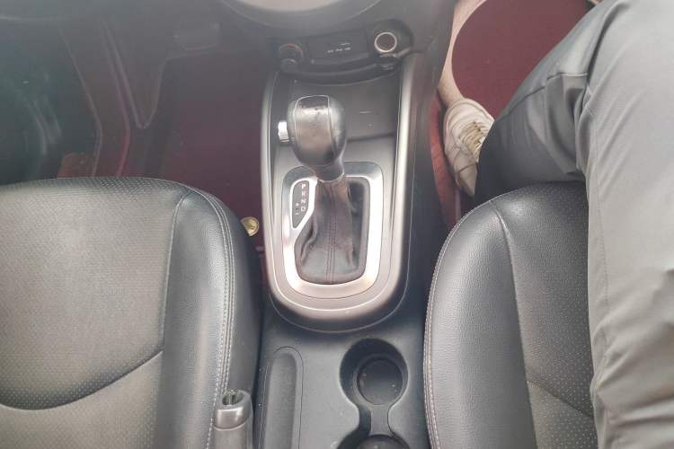 Used Kia Soul 2013 1.6L AT Premium Gear Lever