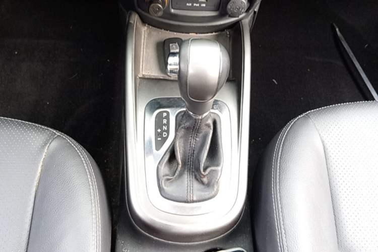 Used Kia Soul 2013 1.6L AT Premium Gear Lever