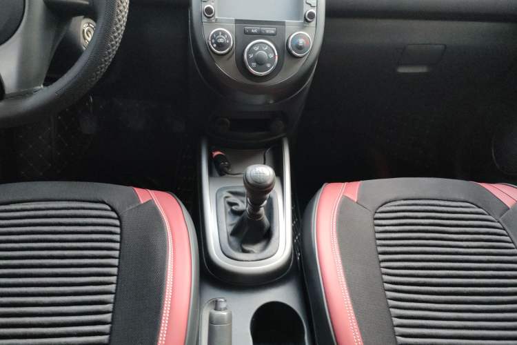 Used Kia Soul 2013 1.6L MT GL Gear Lever