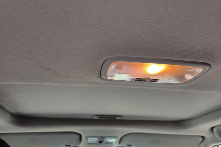 Used Kia Soul 2013 1.6L AT Premium Headliner