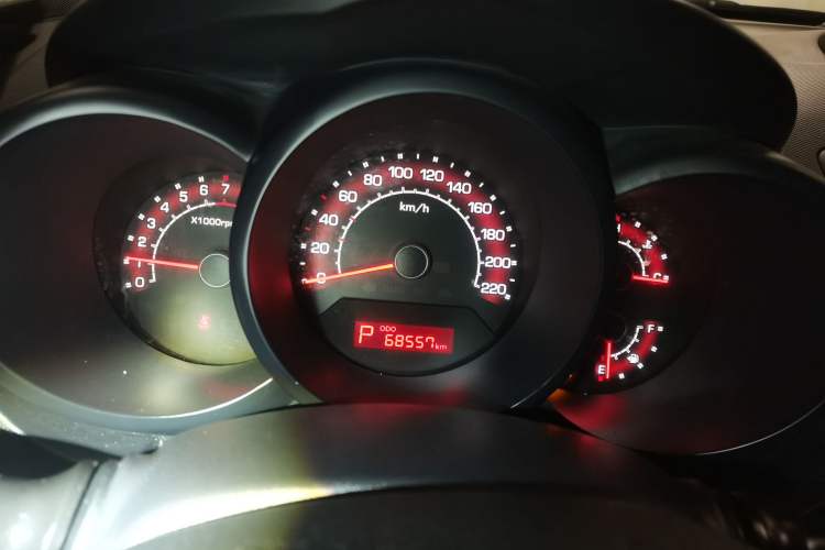 Used Kia Soul 2013 1.6L AT GL Instrument Cluster