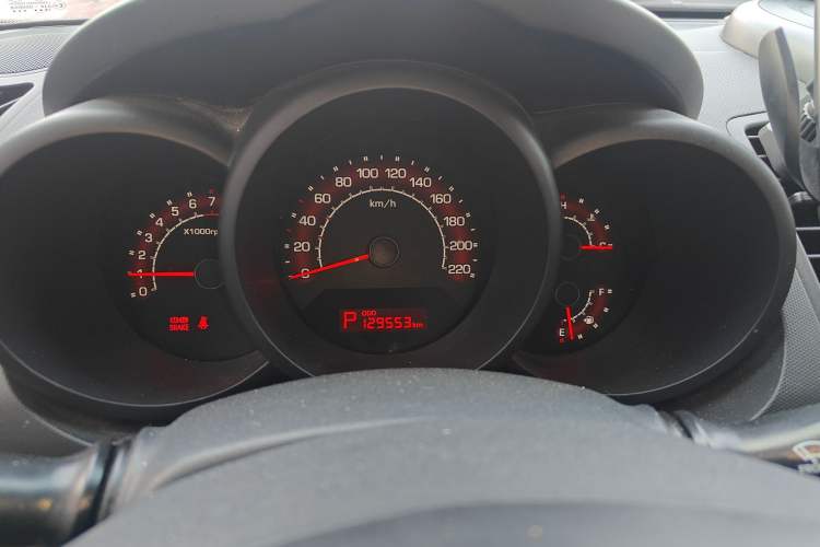 Used Kia Soul 2013 1.6L AT GL Instrument Cluster
