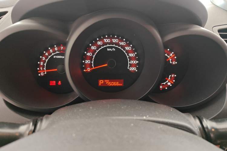 Used Kia Soul 2013 1.6L AT GL Instrument Cluster