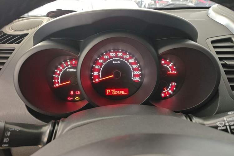 Used Kia Soul 2013 1.6L AT GL Instrument Cluster