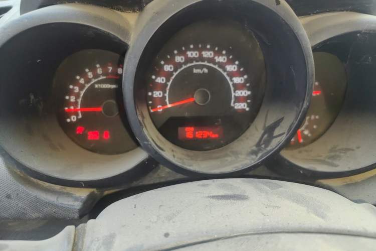 Used Kia Soul 2013 1.6L MT GL Instrument Cluster