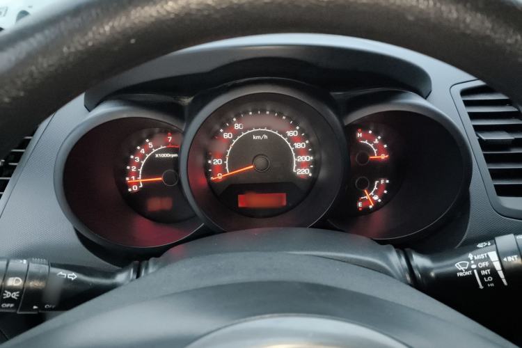 Used Kia Soul 2013 1.6L MT GL Instrument Cluster
