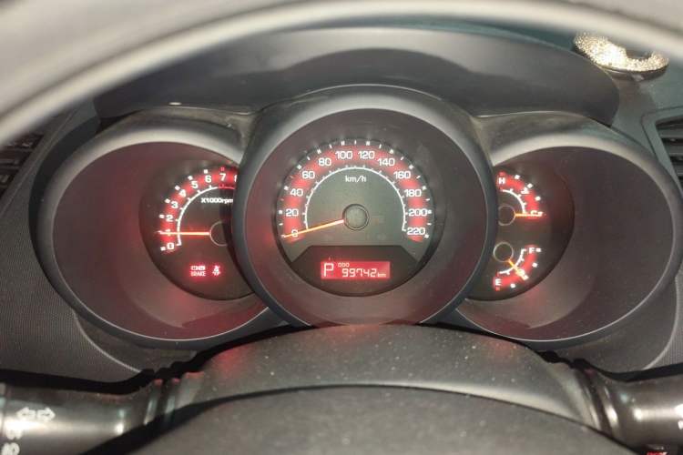 Used Kia Soul 2013 1.6L AT GL Instrument Cluster