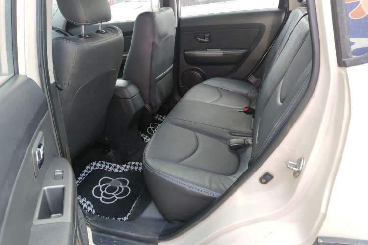 Used Kia Soul 2013 1.6L AT Premium Interior 1