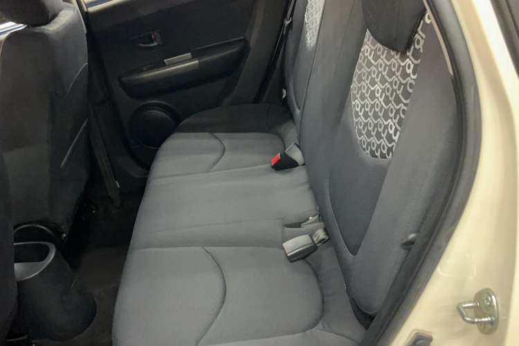 Used Kia Soul 2013 1.6L MT GL Interior 1