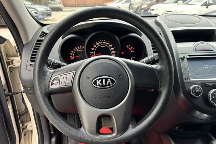 Used Kia Soul 2013 1.6L AT GL Interior 2