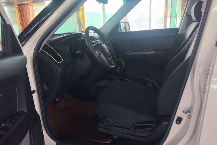 Used Kia Soul 2013 1.6L AT GL Interior 2