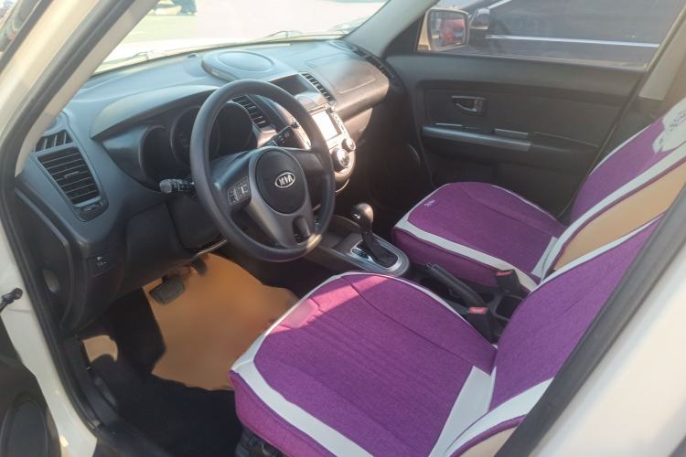 Used Kia Soul 2013 1.6L AT GL Interior 2