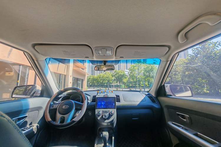 Used Kia Soul 2013 1.6L AT GL Interior 3