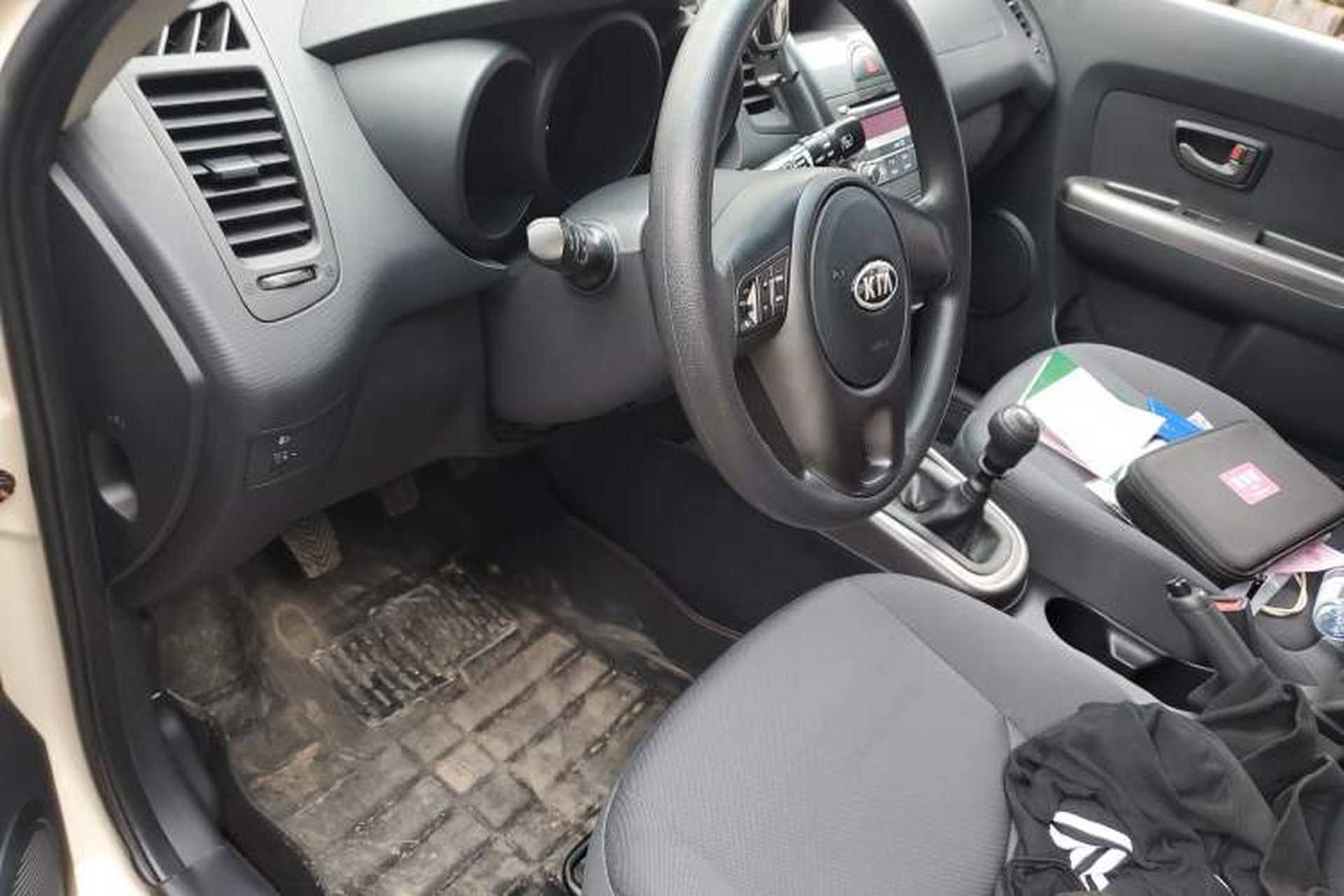 Used Kia Soul 2013 1.6L MT GL Interior 3
