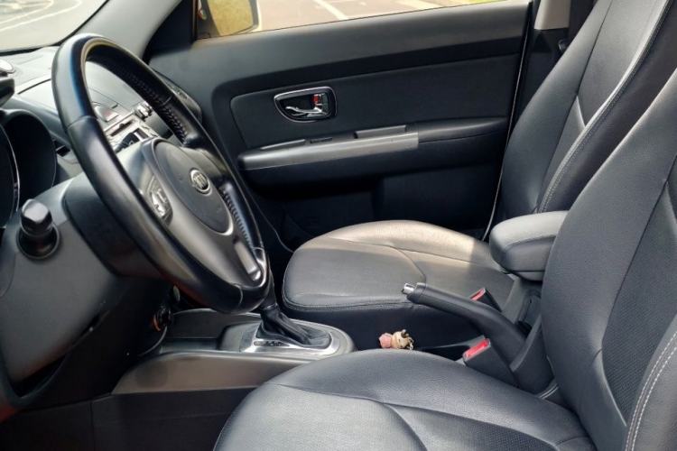 Used Kia Soul 2013 1.6L AT Premium Interior 3