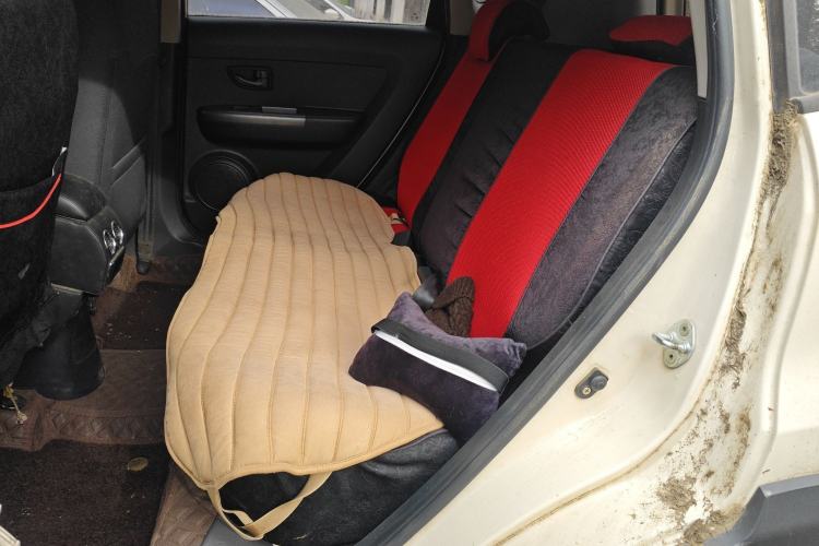 Used Kia Soul 2013 1.6L MT GL Interior 4