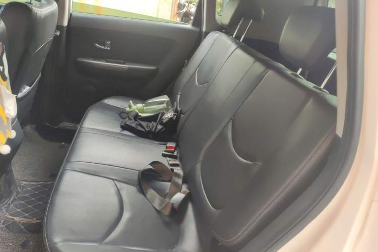 Used Kia Soul 2013 1.6L AT Premium Interior 4
