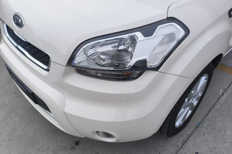 Used Kia Soul 2013 1.6L AT GL Left Front Headlight