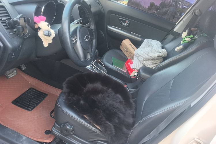 Used Kia Soul 2013 1.6L AT Premium Left Front Seat