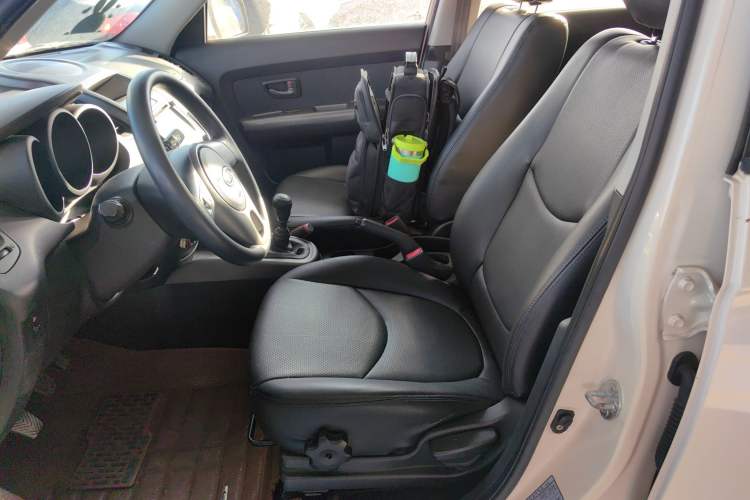 Used Kia Soul 2013 1.6L MT GL Left Front Seat