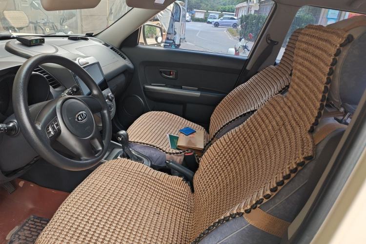 Used Kia Soul 2013 1.6L AT GL Left Front Seat