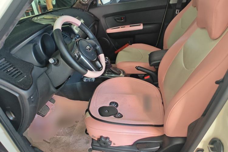 Used Kia Soul 2013 1.6L AT GL Left Front Seat