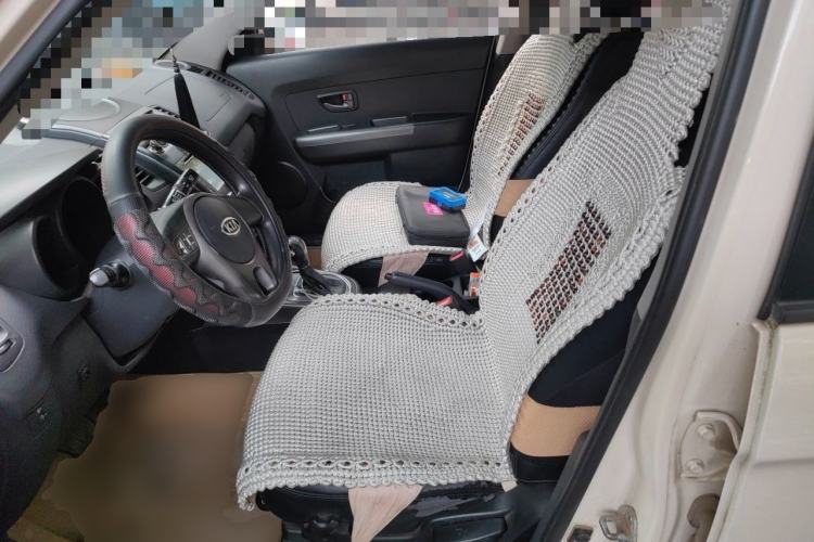 Used Kia Soul 2013 1.6L AT GL Left Front Seat