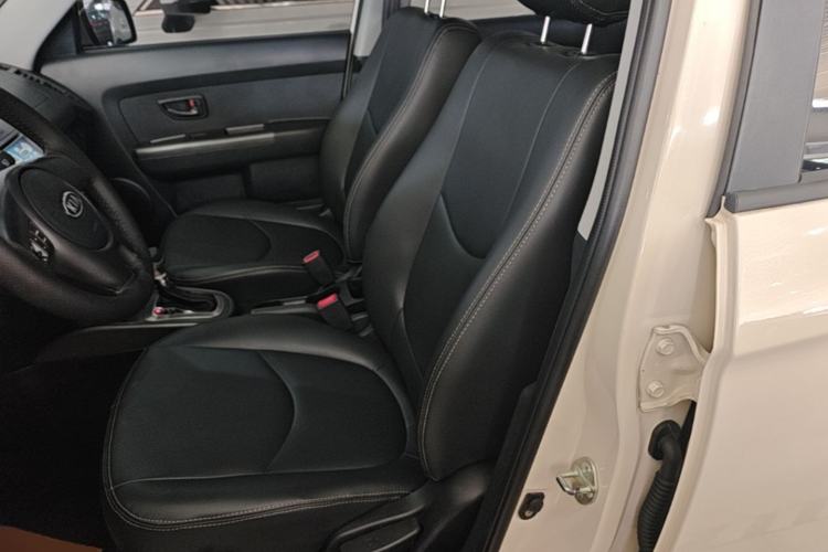 Used Kia Soul 2013 1.6L AT GL Left Front Seat