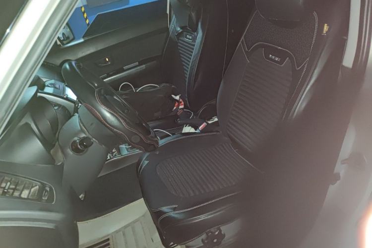 Used Kia Soul 2013 1.6L MT GL Left Front Seat