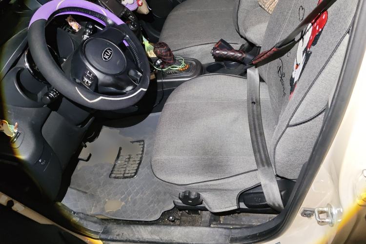 Used Kia Soul 2013 1.6L AT Premium Left Front Seat