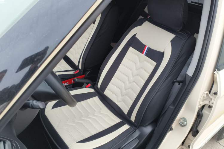 Used Kia Soul 2013 1.6L AT GL Left Front Seat