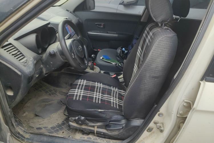 Used Kia Soul 2013 1.6L MT GL Left Front Seat