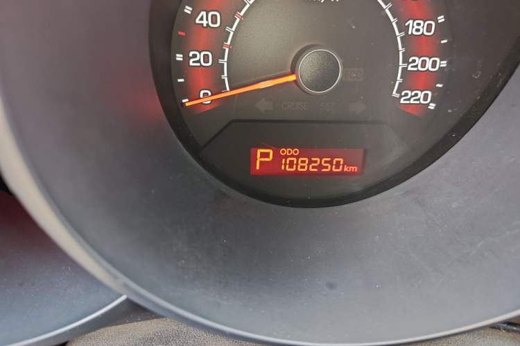 Used Kia Soul 2013 1.6L AT GL Odometer Close Up