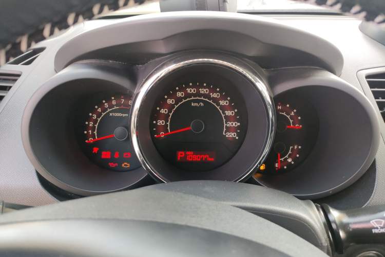 Used Kia Soul 2013 1.6L AT Premium Odometer Close Up