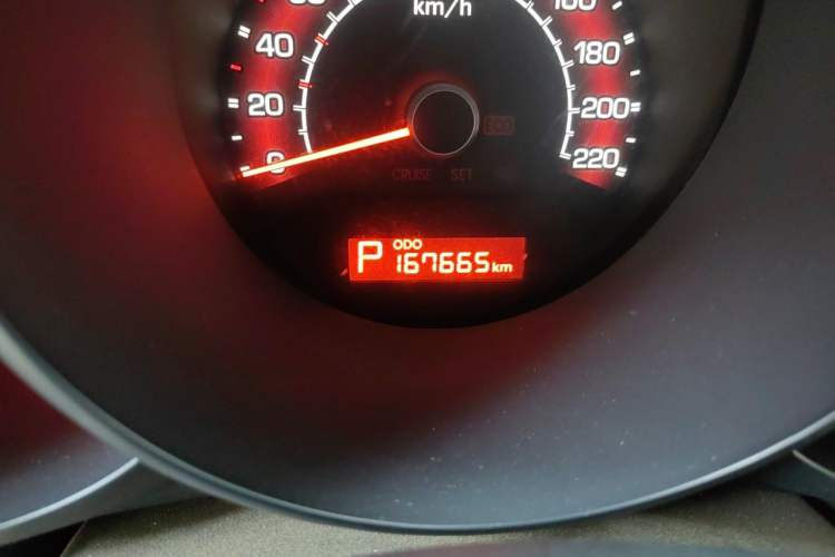 Used Kia Soul 2013 1.6L AT GL Odometer Close Up