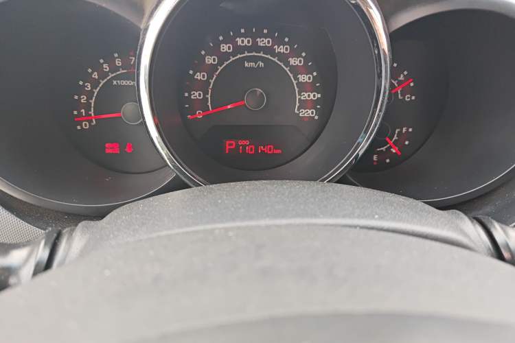 Used Kia Soul 2013 1.6L AT Premium Odometer Close Up
