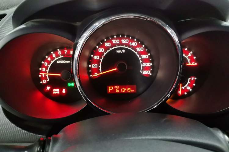 Used Kia Soul 2013 1.6L AT Premium Odometer Close Up