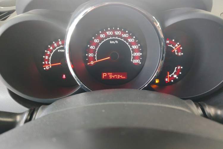 Used Kia Soul 2013 1.6L AT Premium Odometer Close Up